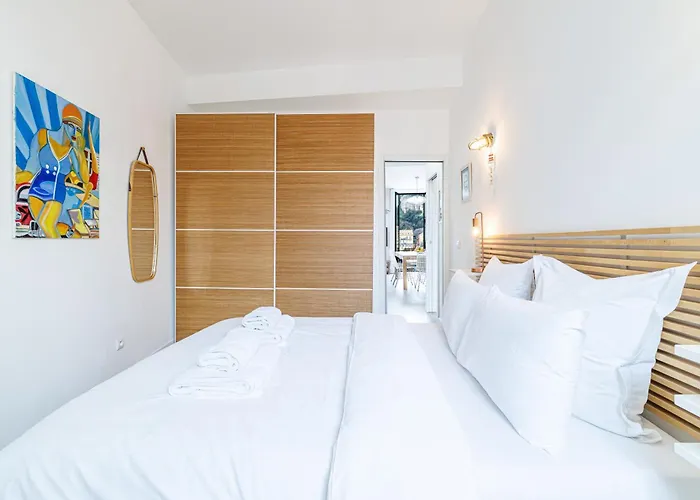 Sunlight - Archibald - Port Area, 2 Bedrooms, Stunning With Balcony & Parking Apartmán *